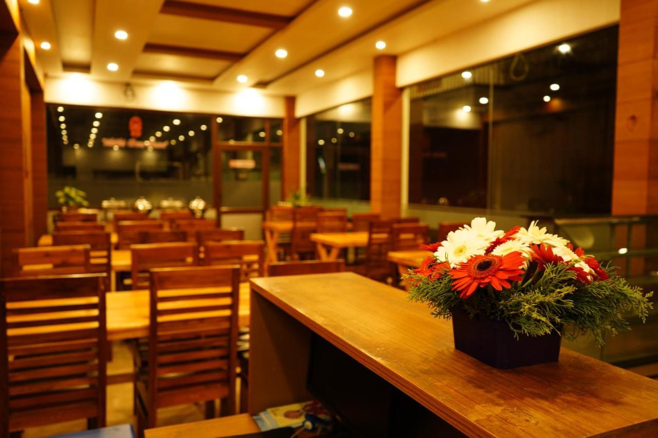 Hotel The Patio Thekkady Exterior foto